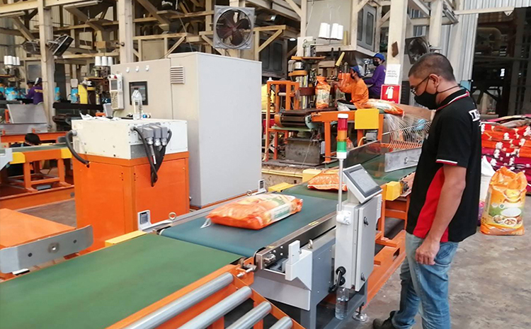 在線動態(tài)檢重秤 CW-60K